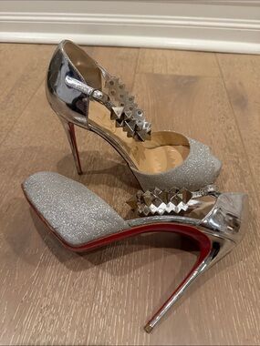 Christian Louboutin Planisfemme 120 Spiked Glitter Pumps -size 7.5